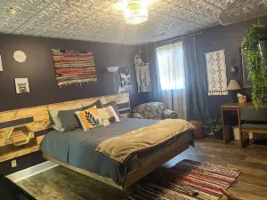 Monroe Street Suites