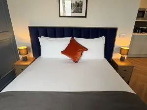 Station Suites