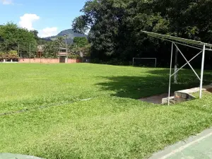 Cozy Riverside House in Guapimirim in Condominium