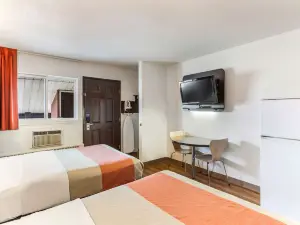 โมเทล 6 ลิทบริดจ์, AB