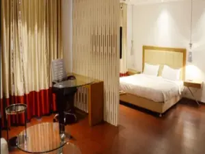 Hotel Amora