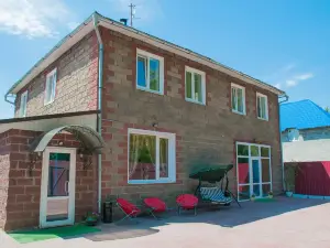 Cottage Hotel