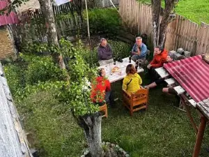 Tsvirmi Zviadi's Guesthouse