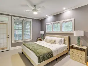 Lake Oconee Condo: Walk to Boat Ramp
