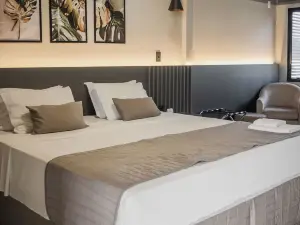 Avenida Hotel