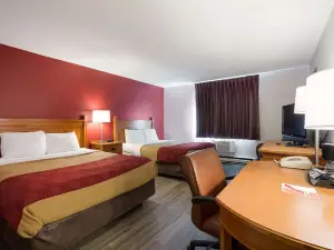Econo Lodge Inn & Suites