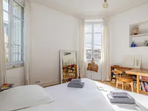 Duplex Elegant Just a Stone's Throw from the Heart of Cannes