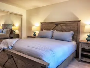 Serenity Haven - WiFi, Modern Decor, Tranquil Setting