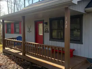 Cozy Cabin with Fire Pit and Nature Access - Inviting Mountain Retreat