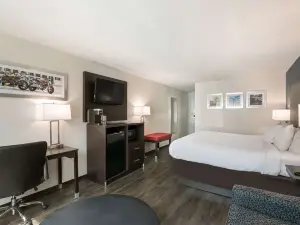 Clarion Hotel Conference Center