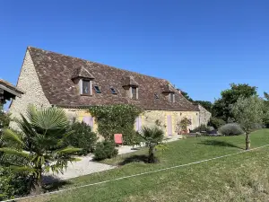 La Ferme de la Croix. Chambres et table d'hôtes en Dordogne