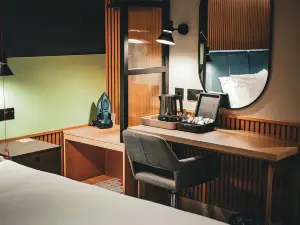 빌리지 호텔 레딩