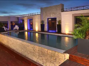 Le Parc Hotel & Suite