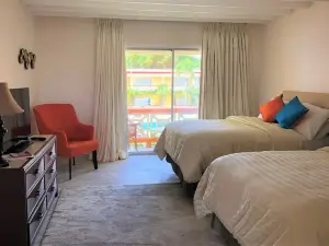 Sunset Shores Beach Hotel
