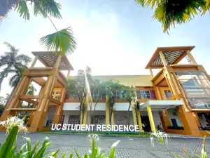 Hotel Laboratory UC Residence