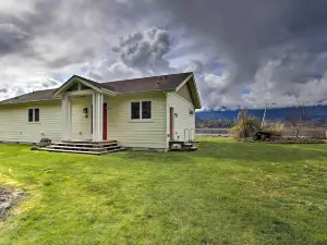 Bayside Home - 6 Miles to Olympic National Forest!