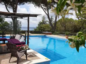 Almanuda Naturist Village
