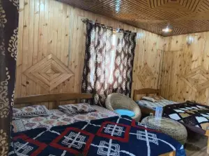 Shristi Guest House