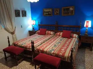 Alojamiento Rural Huerto del Francés Dormitorios y baños Disponibles según nº de huéspedes