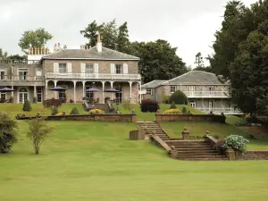 Macdonald Leeming House