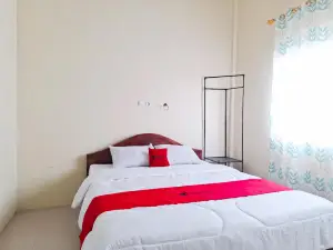 RedDoorz @ Sekar Tanjung Homestay Sukoharjo