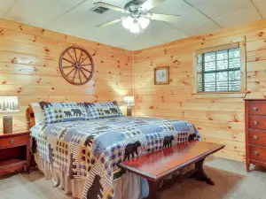 Hot Tub & Game Room: Blue Ridge Getaway