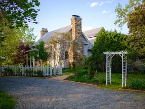 Touchstone Manor