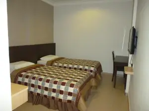 G Six Hotel