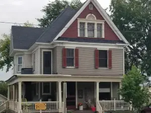 The Katherine Holle House