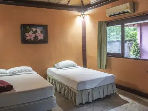 The Cliff View Resort Baan Pha Nam