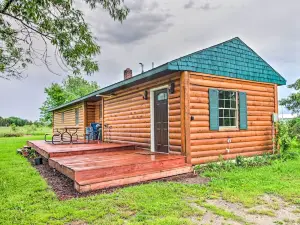 New! Cozy Northome Cabin w/ Deck, Pets Welcome!