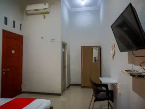Hkp Homestay RedPartner Blitar