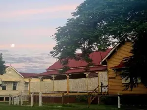 The Old Station Masters House Qld