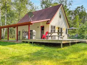 Riverside Retreat in Crosby: Pet Friendly!