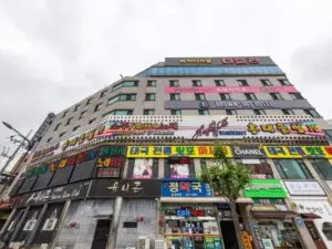 瑞山布朗點酒店