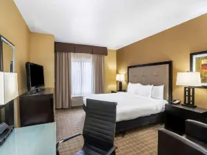 La Quinta Inn & Suites by Wyndham Hot Springs