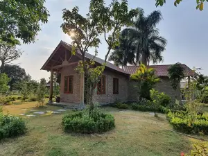 Yasmin Farm
