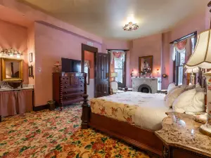 Steele Mansion Inn & Gathering Hub