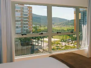 Atrium Studios by Xtay em Palhoça