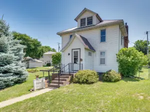 Cozy Iowa Getaway w/ Patio & Fenced-in Yard!
