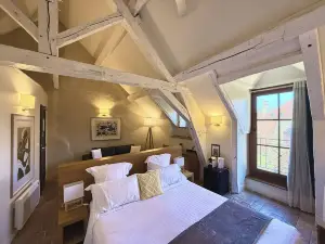 Les Glycines Vézelay