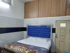 Hotel Dharma (Hapur)