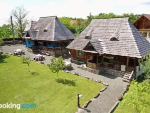 Iz de Maramures Rural Hotel