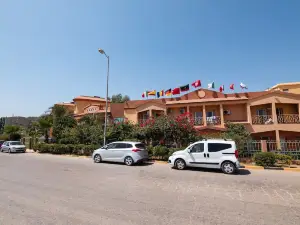 ホテル アルラワビ