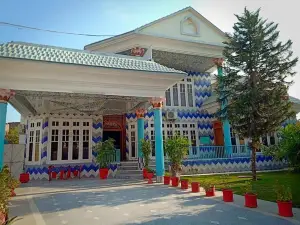 Shahi Palace Guest House