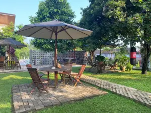 Embay House & Private Pool