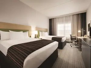Country Inn & Suites by Radisson, Coralville, IA