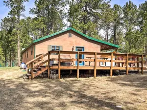Private Black Hills Home w/ Corral; Horses Welcome
