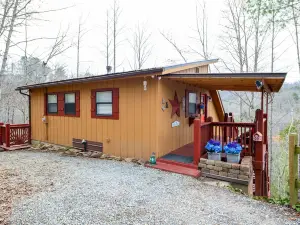 Secluded Cabin w/ Deck, Hot Tub & Lake Access!