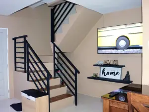M4 Evanz Apartment with covered parking